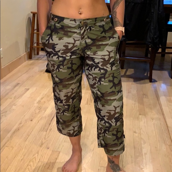 Prana Pants - Prana Camo Capris Size Small